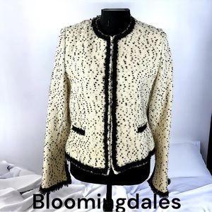 BLOOMINGDALES beautiful women’s tweed blazer.Size 12